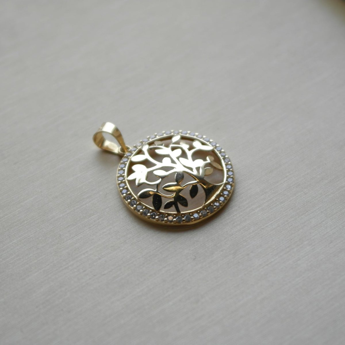 Wisiorki i zawieszki