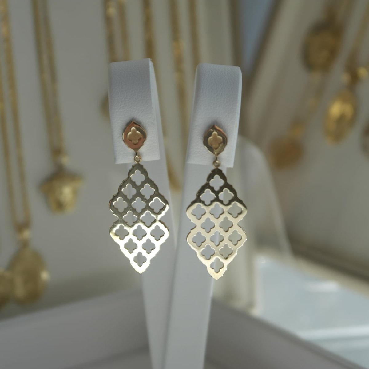 Kolczyki geometryczne ażurowe